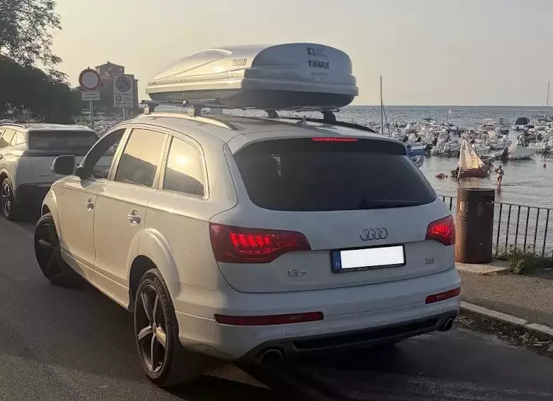 Thule tetőbox használat közben nyaralás alatt
