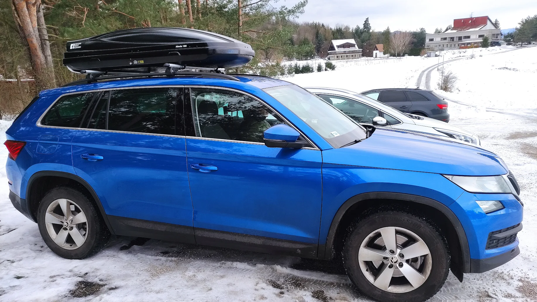 Tetőbox használat közben utazás alatt